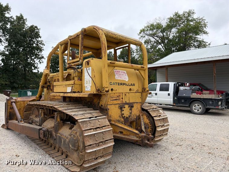 image for item FK3477 1971 Caterpillar D7 dozer