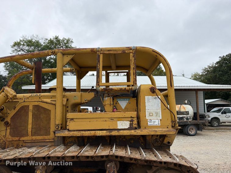 image for item FK3477 1971 Caterpillar D7 dozer