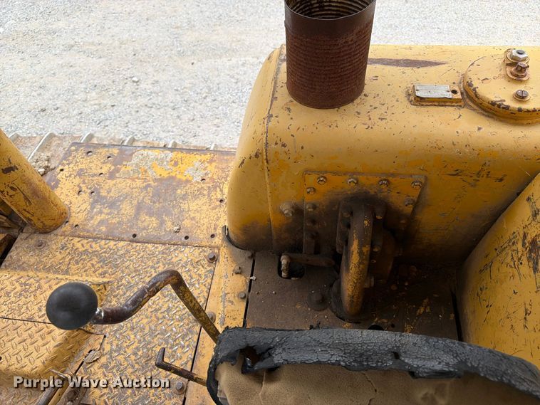 image for item FK3477 1971 Caterpillar D7 dozer