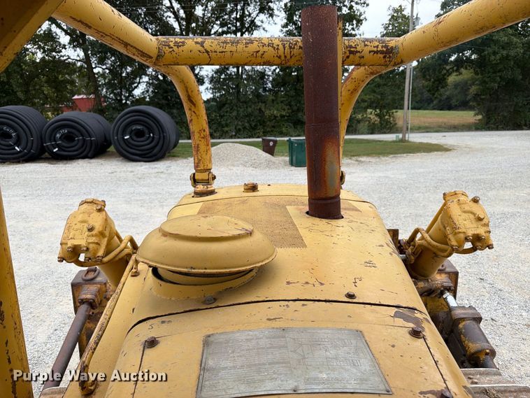 image for item FK3477 1971 Caterpillar D7 dozer