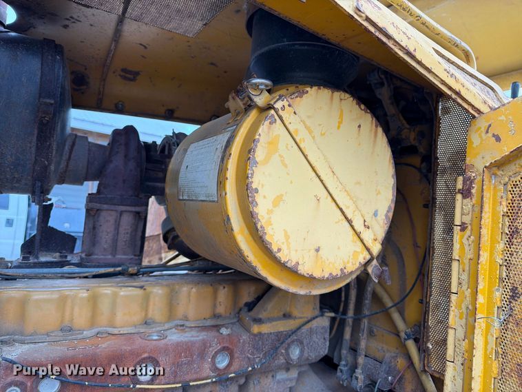 image for item FK3477 1971 Caterpillar D7 dozer
