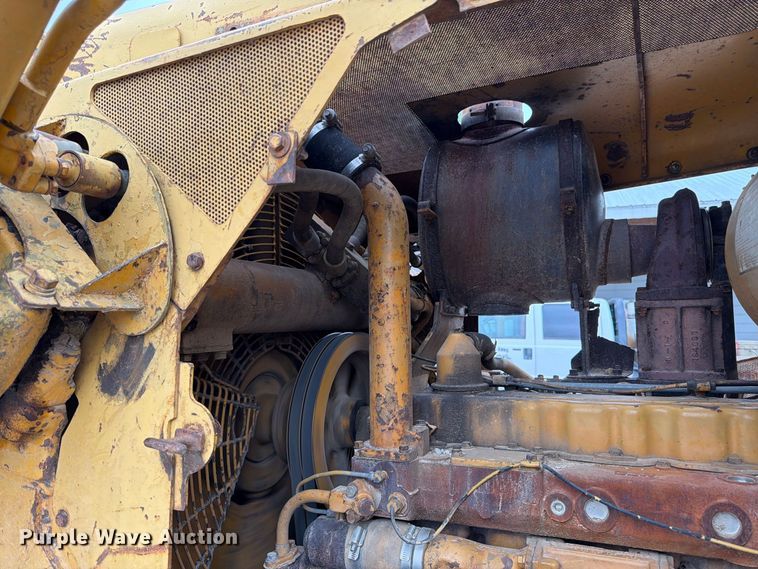 image for item FK3477 1971 Caterpillar D7 dozer
