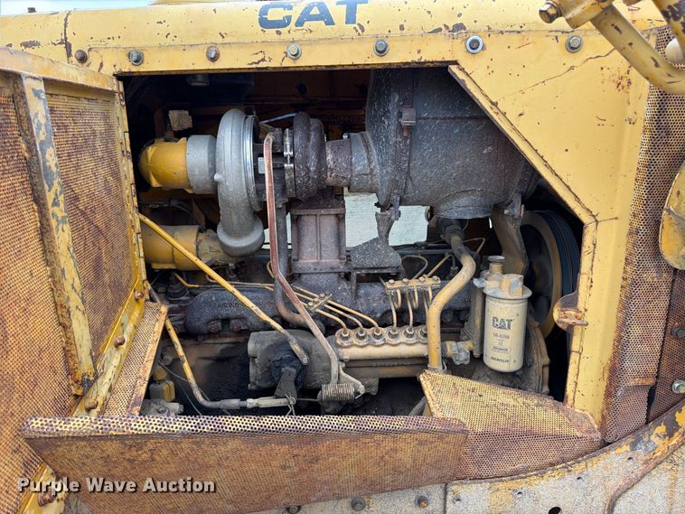 image for item FK3477 1971 Caterpillar D7 dozer