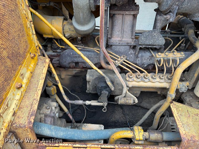 image for item FK3477 1971 Caterpillar D7 dozer
