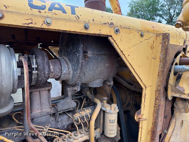 image for item FK3477 1971 Caterpillar D7 dozer
