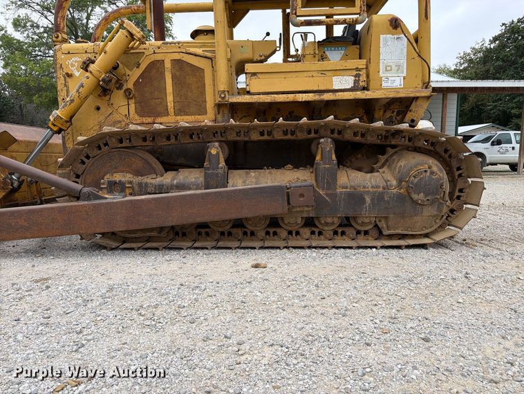 image for item FK3477 1971 Caterpillar D7 dozer