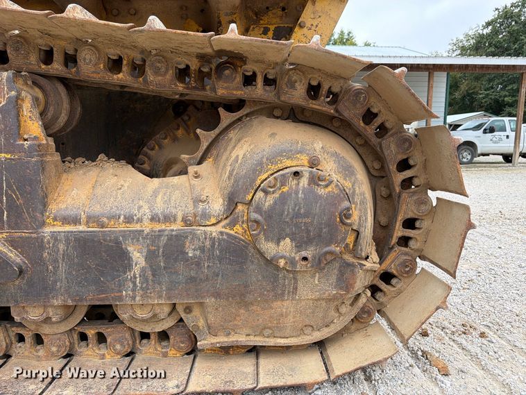 image for item FK3477 1971 Caterpillar D7 dozer