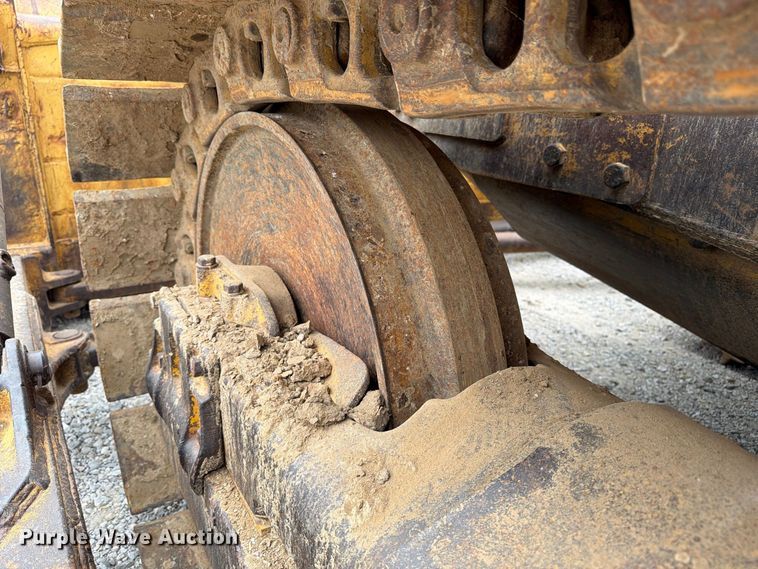 image for item FK3477 1971 Caterpillar D7 dozer