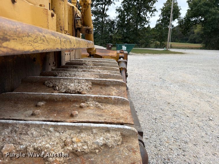 image for item FK3477 1971 Caterpillar D7 dozer