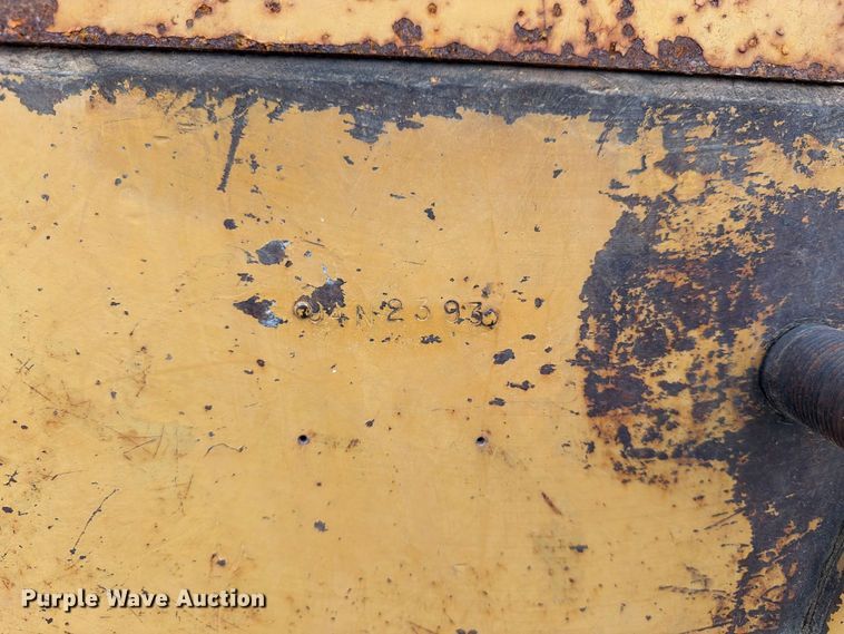 image for item FK3477 1971 Caterpillar D7 dozer