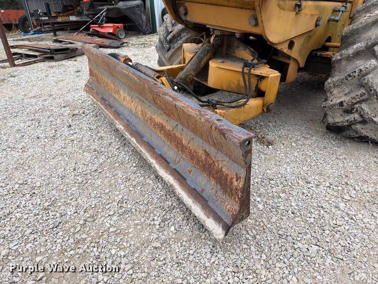 image for item FK3478 1996 Case 860 cable plow