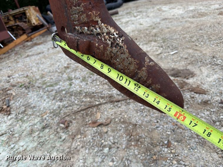 image for item FK3478 1996 Case 860 cable plow