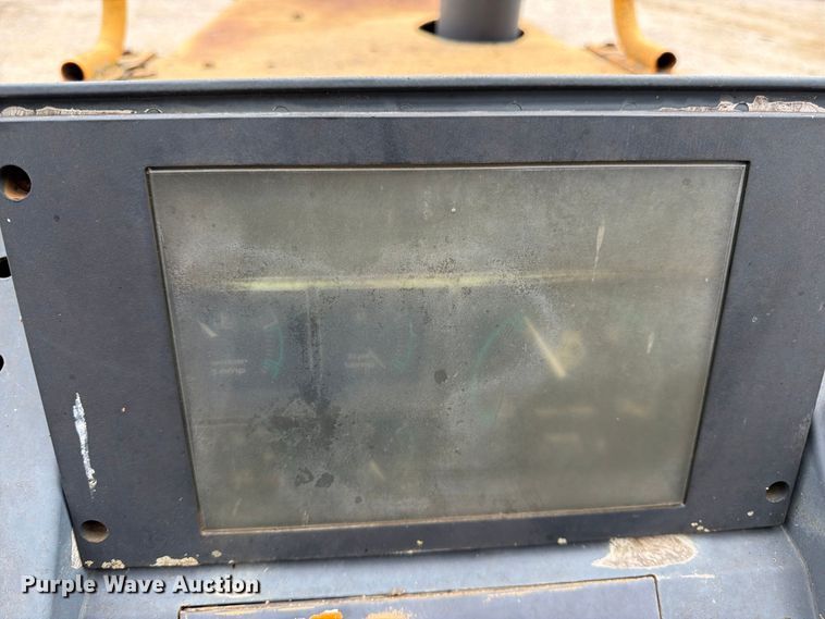 image for item FK3478 1996 Case 860 cable plow