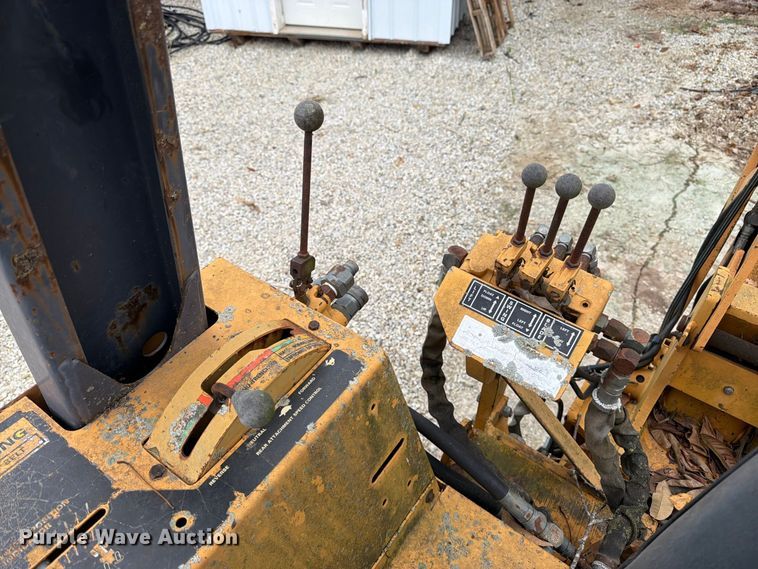 image for item FK3478 1996 Case 860 cable plow