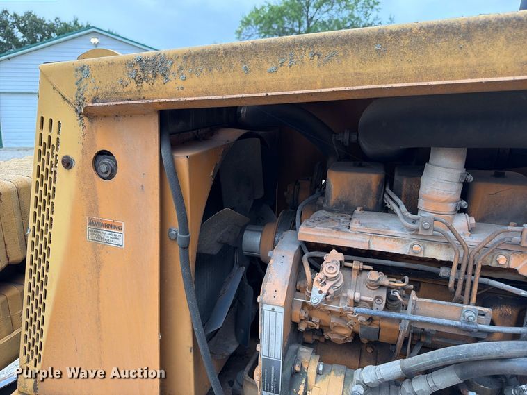 image for item FK3478 1996 Case 860 cable plow