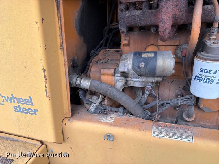 image for item FK3478 1996 Case 860 cable plow