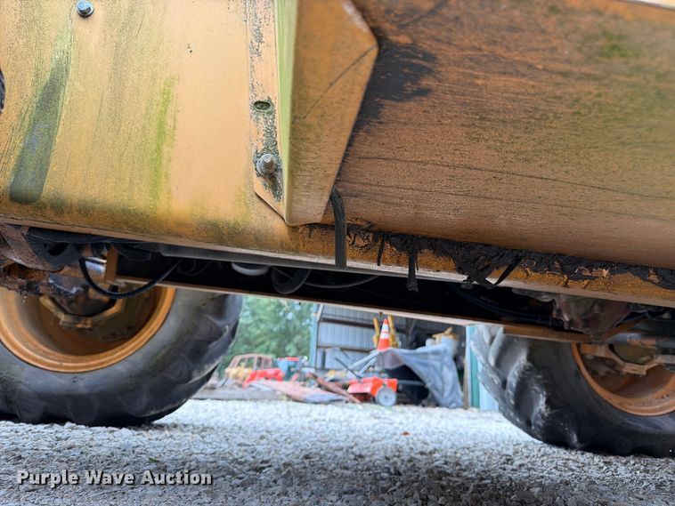 image for item FK3478 1996 Case 860 cable plow