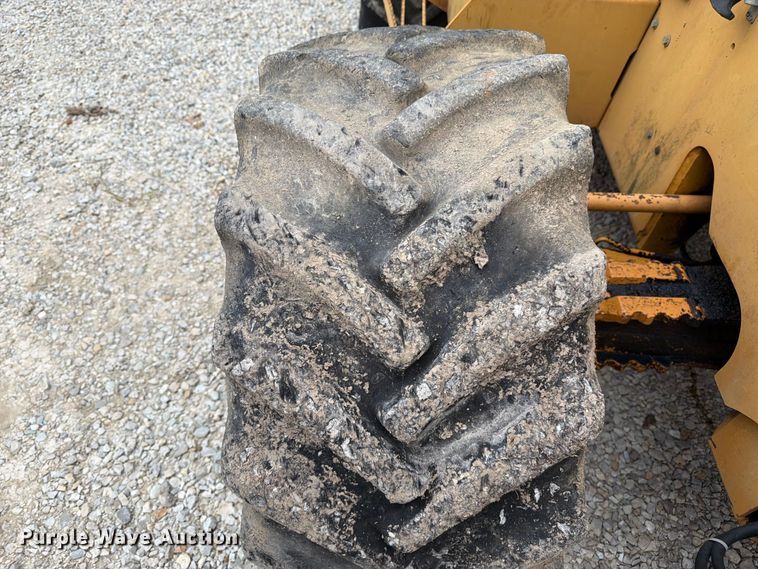 image for item FK3478 1996 Case 860 cable plow