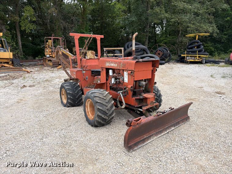 image for item FK3479 1978 Ditch Witch R40DD trencher