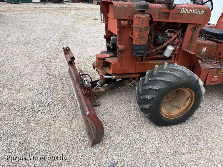 image for item FK3479 1978 Ditch Witch R40DD trencher