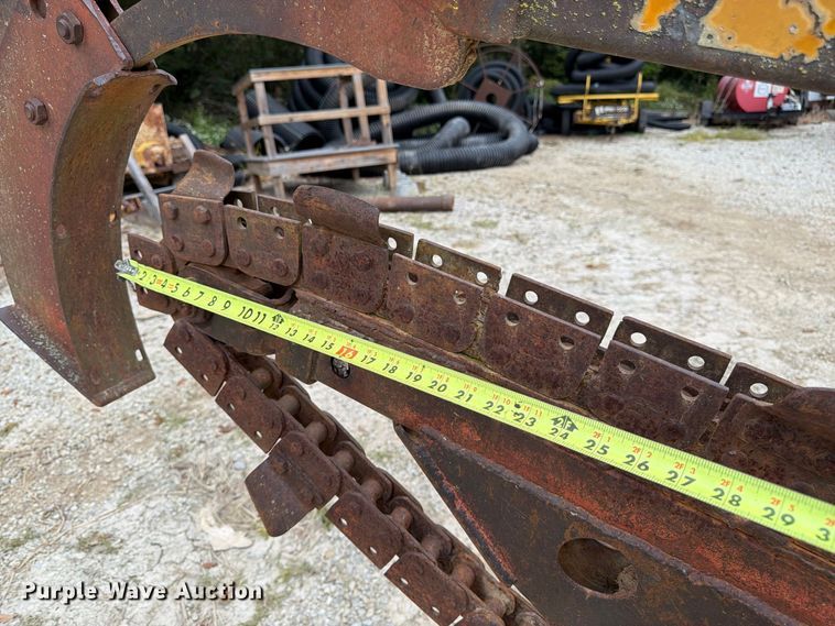 image for item FK3479 1978 Ditch Witch R40DD trencher