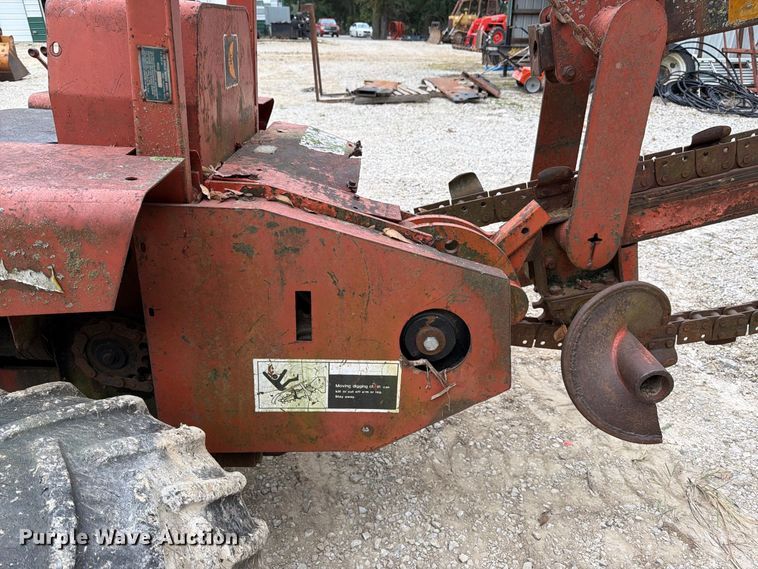 image for item FK3479 1978 Ditch Witch R40DD trencher