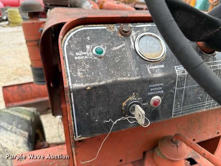 image for item FK3479 1978 Ditch Witch R40DD trencher