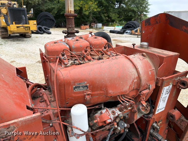 image for item FK3479 1978 Ditch Witch R40DD trencher
