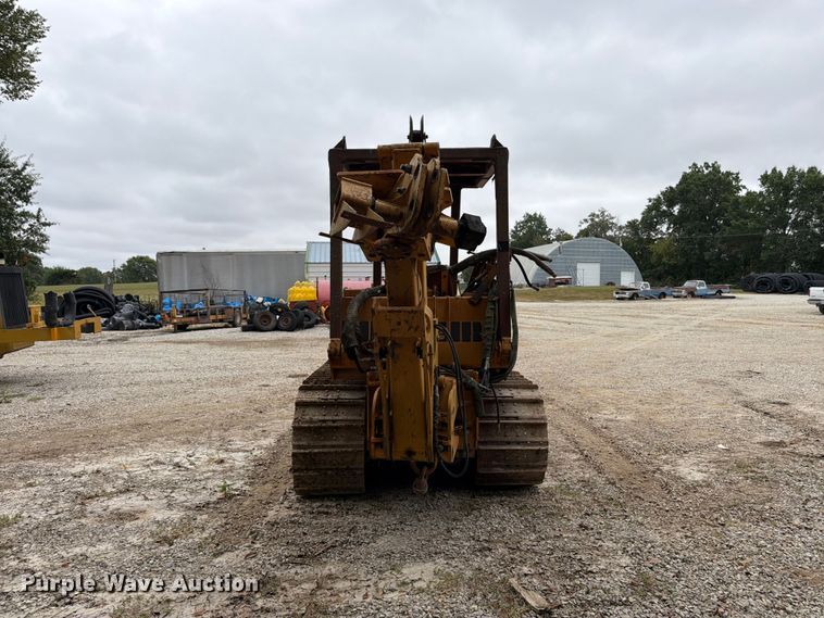 image for item FK3480 1973 Case 475 cable plow