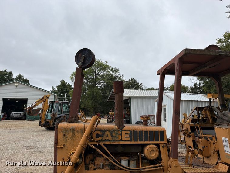 image for item FK3480 1973 Case 475 cable plow