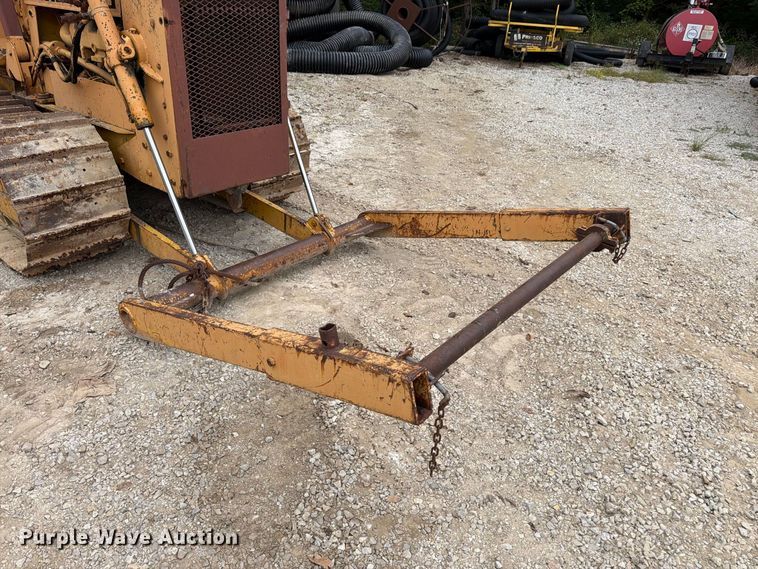 image for item FK3480 1973 Case 475 cable plow