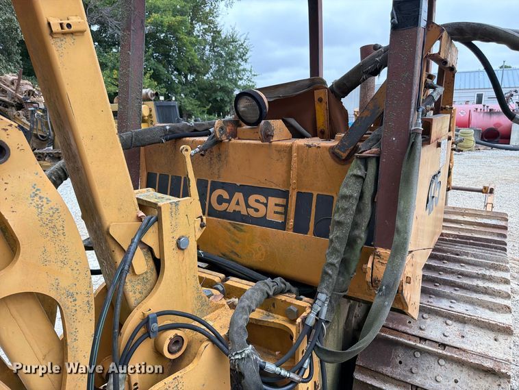 image for item FK3480 1973 Case 475 cable plow