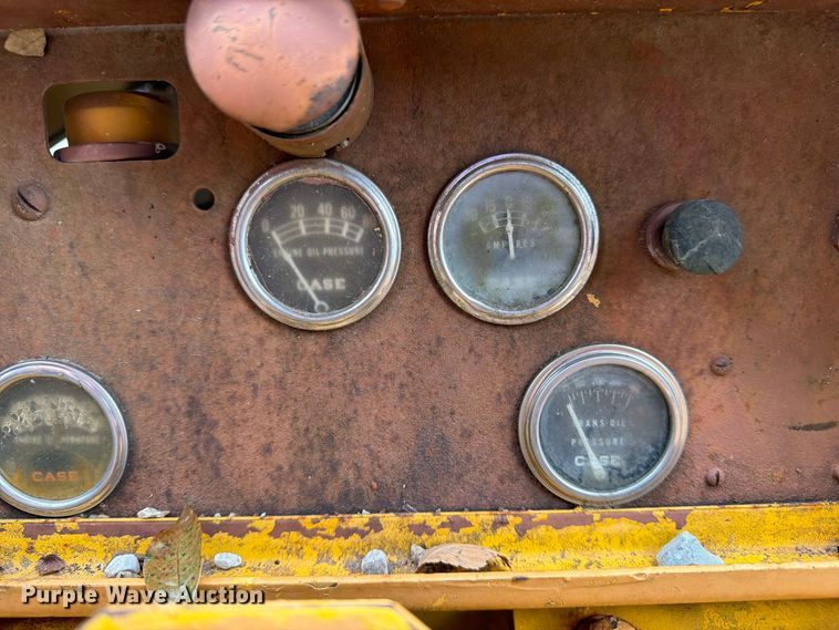 image for item FK3480 1973 Case 475 cable plow