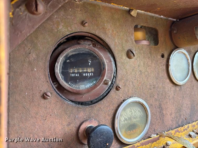 image for item FK3480 1973 Case 475 cable plow