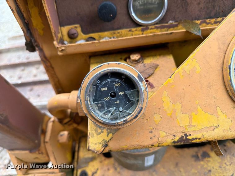 image for item FK3480 1973 Case 475 cable plow