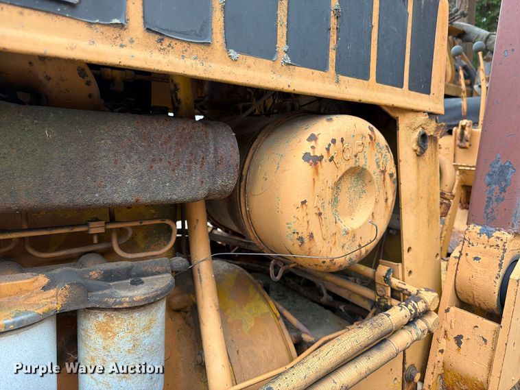 image for item FK3480 1973 Case 475 cable plow