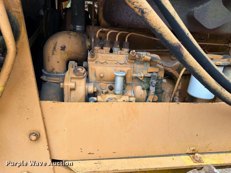 image for item FK3480 1973 Case 475 cable plow