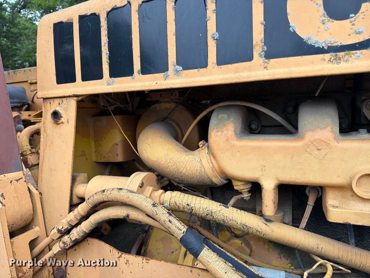 image for item FK3480 1973 Case 475 cable plow