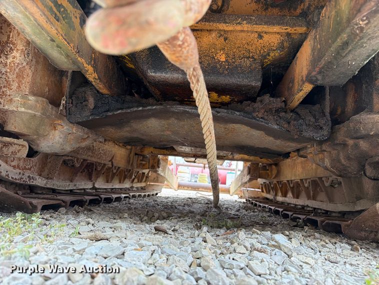 image for item FK3480 1973 Case 475 cable plow