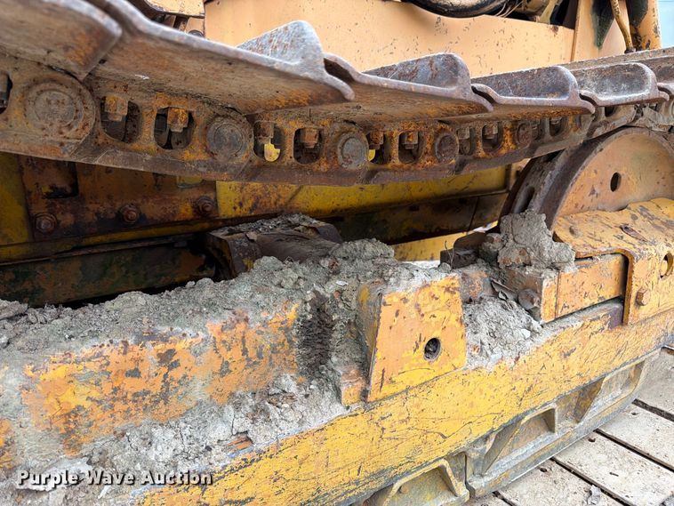 image for item FK3480 1973 Case 475 cable plow
