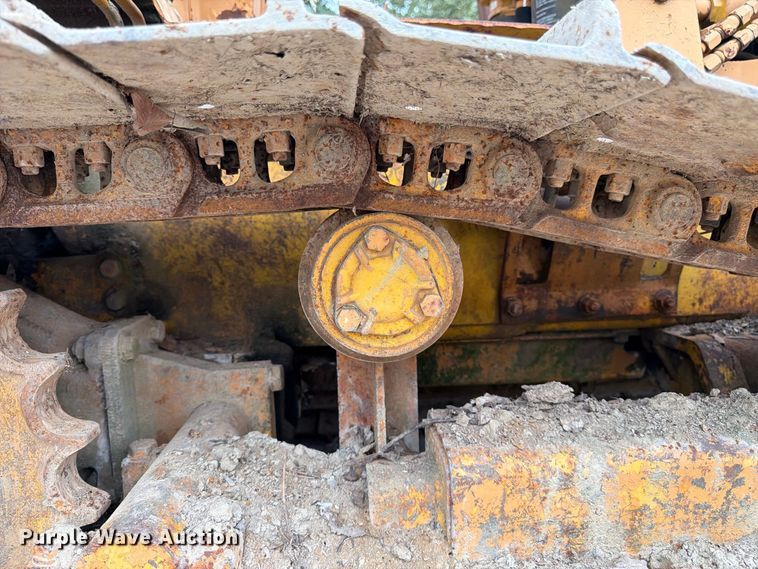image for item FK3480 1973 Case 475 cable plow