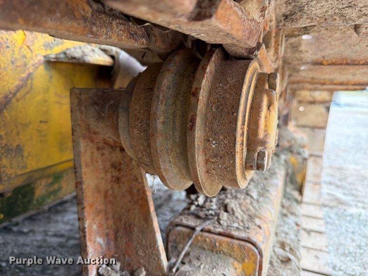 image for item FK3480 1973 Case 475 cable plow