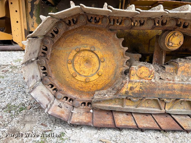 image for item FK3480 1973 Case 475 cable plow