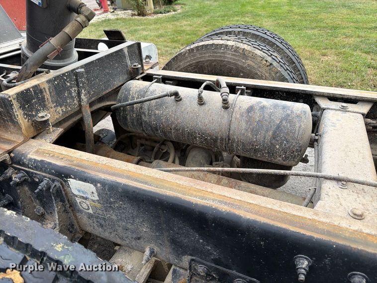 image for item FK3482 2017 Peterbilt 567 