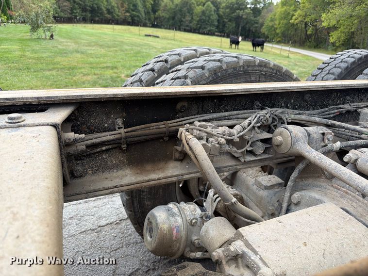 image for item FK3482 2017 Peterbilt 567 