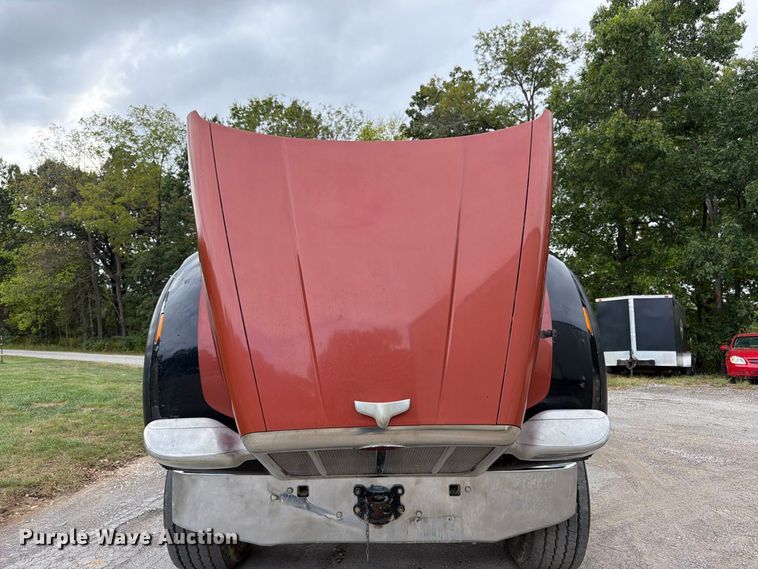 image for item FK3482 2017 Peterbilt 567 