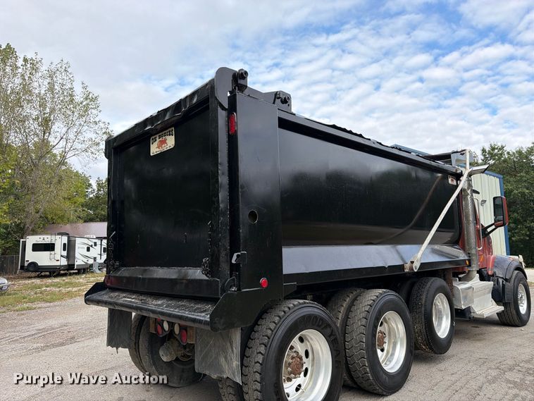 image for item FK3482 2017 Peterbilt 567 