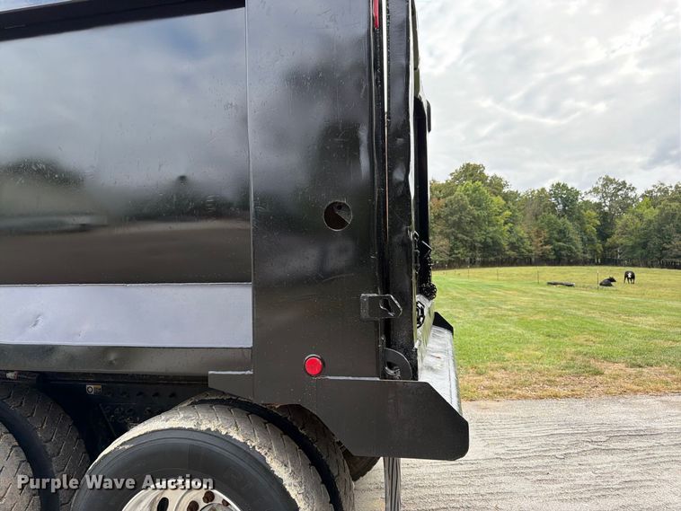 image for item FK3482 2017 Peterbilt 567 