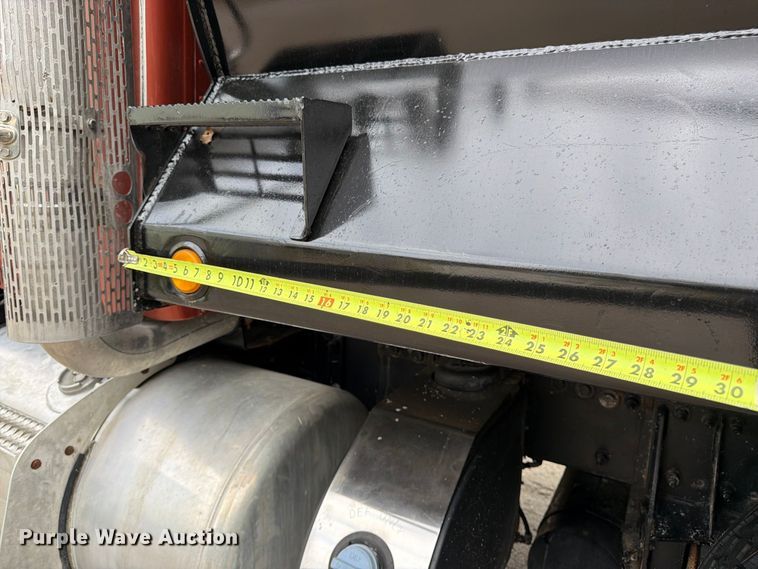 image for item FK3482 2017 Peterbilt 567 