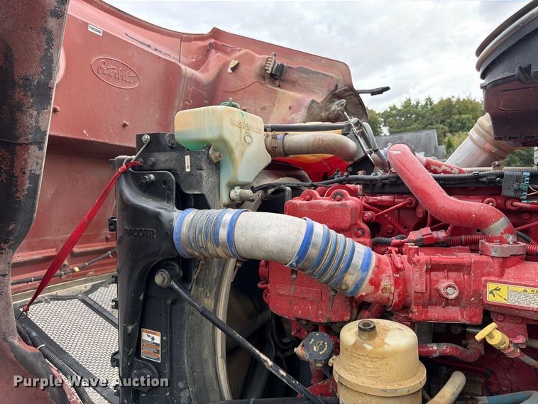 image for item FK3482 2017 Peterbilt 567 